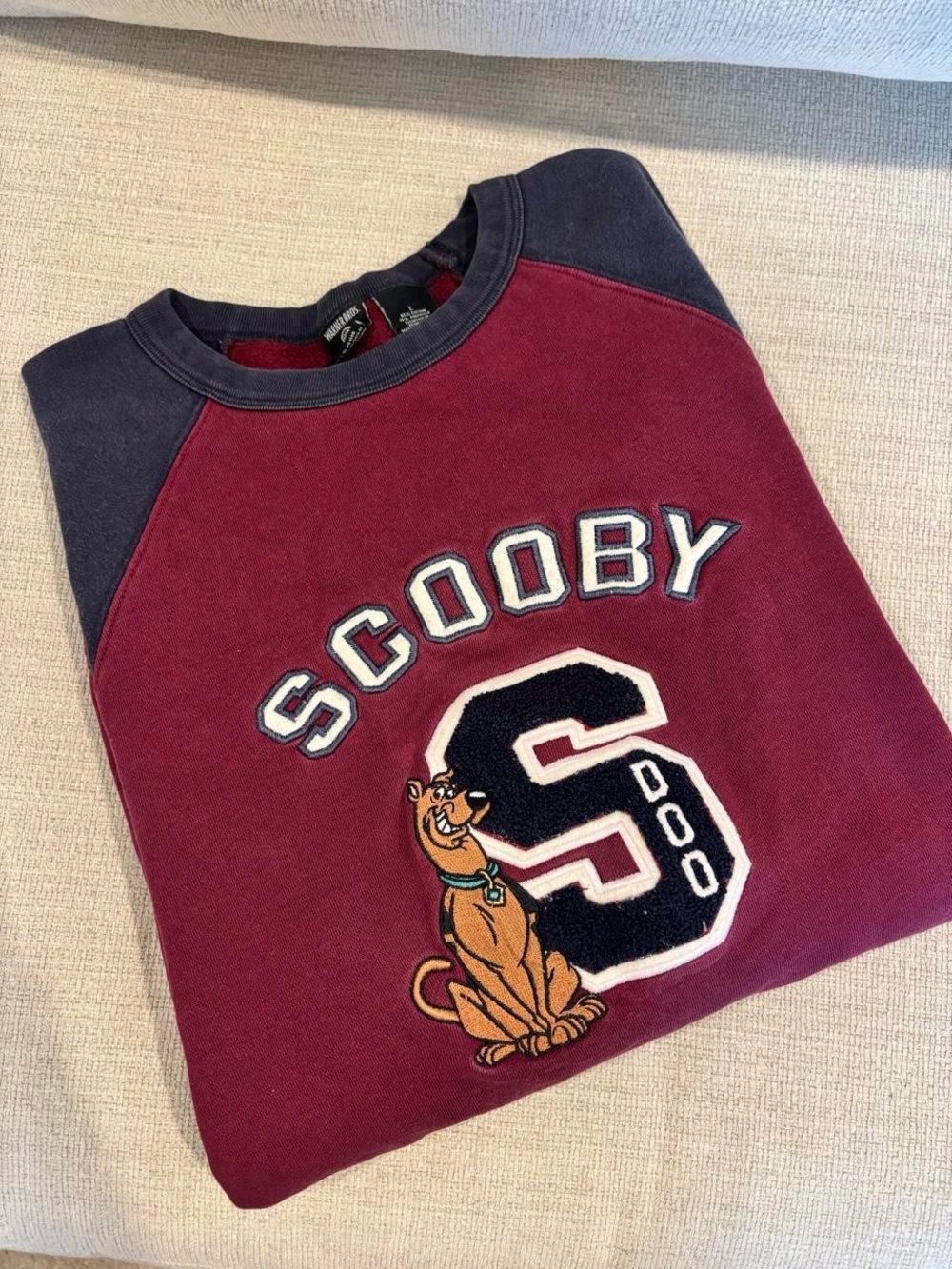 Warner Bros. Vintage Scooby Sweatshirt - Maroon & Navy